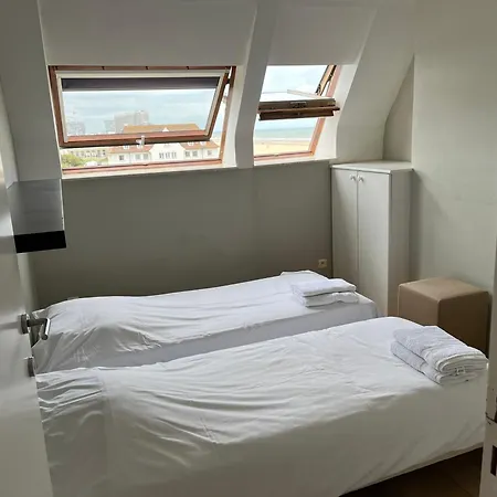 Apartment Penthouse De Vaughan -luxe Met Zeezicht Ostend