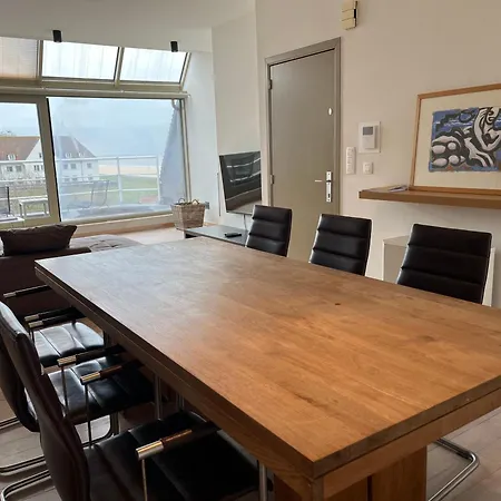 Apartment Penthouse De Vaughan -luxe Met Zeezicht Ostend